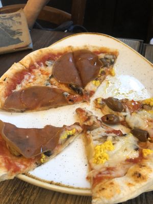 Pizza - the cheese has good melt  at Rifugio Romano in Rome