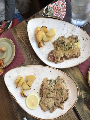 Saltimbocca and scallopina al limone at Rifugio Romano in Rome