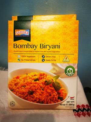 Ready-made Indian food at Bulk Shop in Budapest