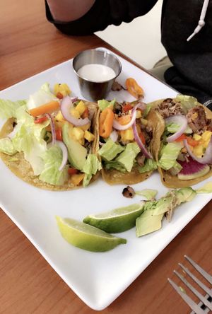 Peach habanero tacos  at Cafe Wylde in Everett