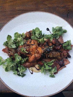 Roasted veggies & homous at Fig in Hvar