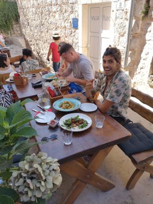 Outsider sitting at Fig in Hvar