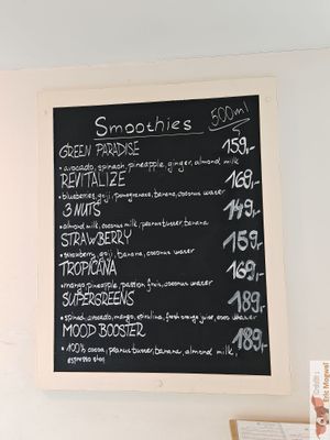 smoothies at Herbivore in Prague