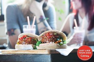 Mom's Chili Burger at Just Like Your Mom in Rotterdam