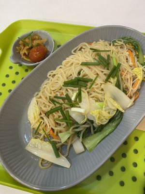 Kojac Pathai   at Loving Hut Land - 러빙헛랜드 in Seoul