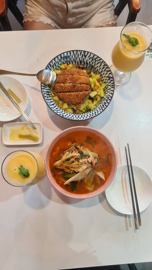  at Loving Hut Land - 러빙헛랜드 in Seoul