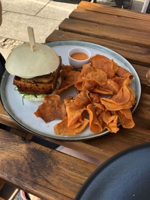 Bio Tofu Burger + sweet potatoes crisps at Guga Spicy in Gdansk