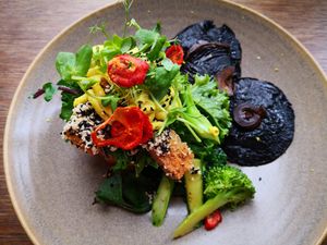 Portobello vegan benedict —
agria rosti, crispy sesame tofu,
mushroom, winter greens &
hazelnut hollandaise at Bespoke Kitchen  in Queenstown