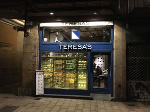 At night  at Teresa's Juicery in Barcelona