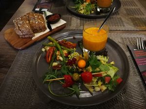 Voorgerechten vegan proeverij at Poort van Assen in Assen