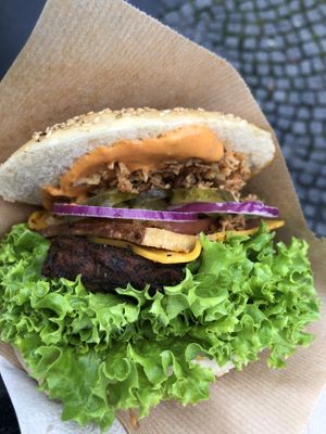 Burger mit Bacon  at Vegbereitung - Food Trailer in Bamberg