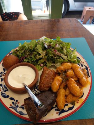 Cashew dip, dolmas, meatball, gnocchi at Muhtelif Mekan in Istanbul