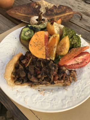 Mushroom and tomato pie at Agua no Bico in Lisbon