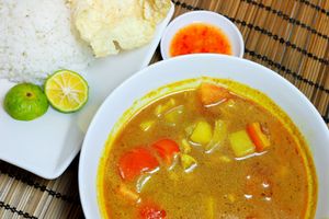 Soto Tangkar at Loving Hut in Tanjung Duren