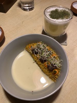 Quinoa dish and a non-alcoholic drink.  at Ali Pacha in La Paz