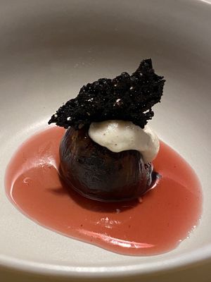 First dessert of the 8 course menu: fig with almond cream, waffel and some sauce.  at Ali Pacha in La Paz