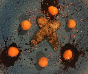 Marinated seitan with physalis and wine reduction at Ali Pacha in La Paz