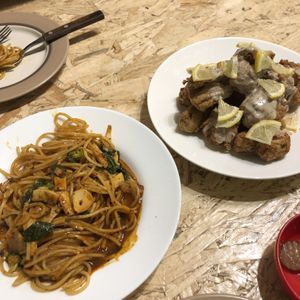 Soy chicken  at DalYang - Sweet Kitten 달냥 in Seoul