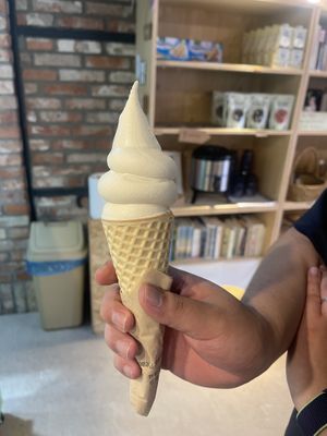 Vegan soft serve. Bit pricy, but highly recommend   at DalYang - Sweet Kitten 달냥 in Seoul