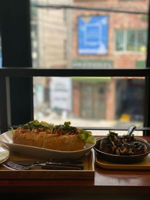 Seat by the window at DalYang - Sweet Kitten 달냥 in Seoul