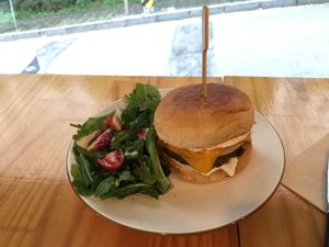 cheeseburger at DalYang - Sweet Kitten 달냥 in Seoul