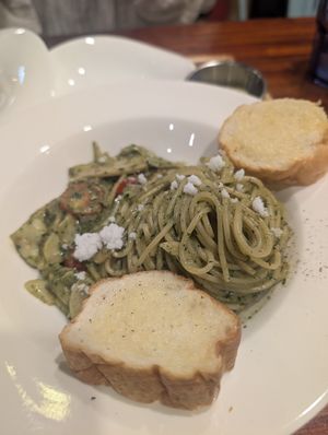 Pesto pasta at DalYang - Sweet Kitten 달냥 in Seoul