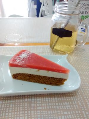 Torta helada vegana con infusión de yacón at The Plant Based Factory in Miraflores