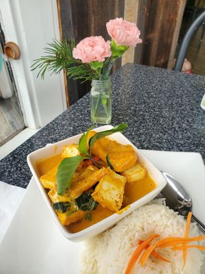  at Yellow Curry in Seaside