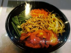 Vegetarian Bibimbap at Guan Yin Zhai in Taipei