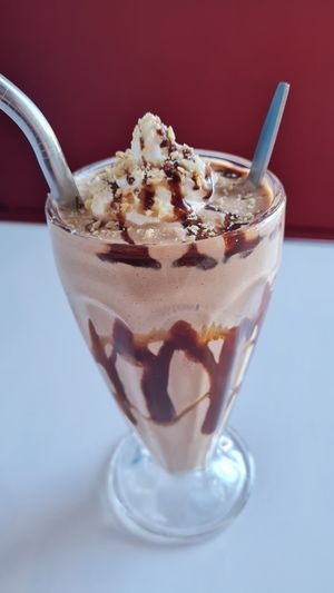 Snickersmilkshake at Comet 984 in Playa Del Carmen