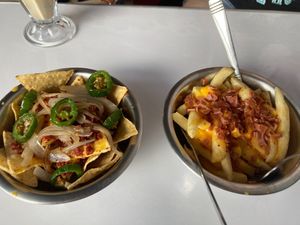 Nachos&Fries at Comet 984 in Playa Del Carmen