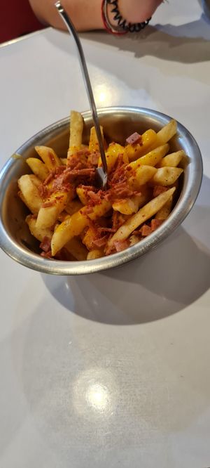 Patas with cheese at Comet 984 in Playa Del Carmen