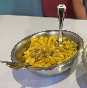 Mac n Cheez at Comet 984 in Playa Del Carmen