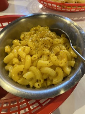 Macaroni  at Comet 984 in Playa Del Carmen