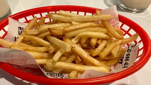 Good fries   at Comet 984 in Playa Del Carmen