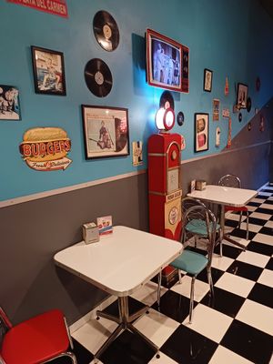 50's at Comet 984 in Playa Del Carmen