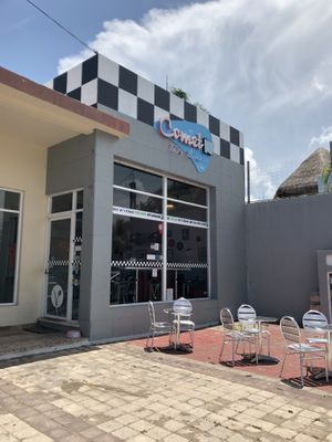 Adorable little spot at Comet 984 in Playa Del Carmen