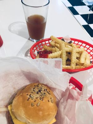 Burger & fries at Comet 984 in Playa Del Carmen