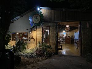 Fachada charmosa do restaurante   at Cravo e Canela in Alto Paraiso