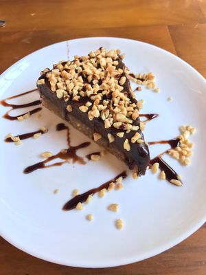 Raw chocolate peanut pie at Cravo e Canela in Alto Paraiso