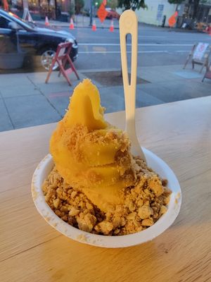 Mango 😋 at Eb & Bean - Broadway in Portland