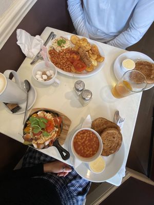 Literally my fave breakfast spot! Tofu hash is BOMB 🤍  at Cafe 50 in Yeovil