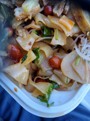 Close up peanuts n noodles at Sogo Tofu in San Jose