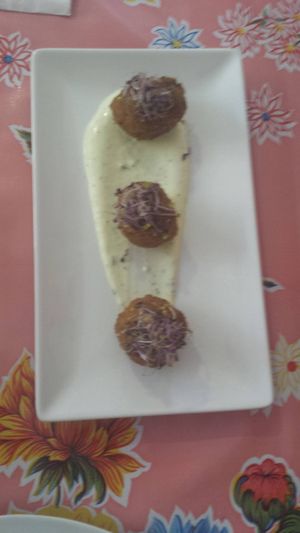 quinoa balls in amazing dressing at Frida in Port De Sagunt