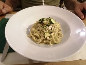 Courgette pasta at Vitto Pitagorico in Naples