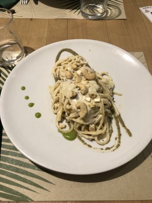 Spaghettis sauce crémeuse   at Vitto Pitagorico in Naples