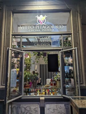  at Vitto Pitagorico in Naples