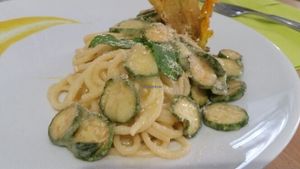 Nerano spaghetti at Vitto Pitagorico in Naples