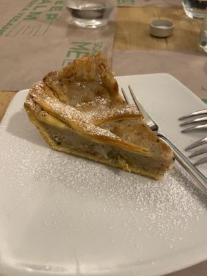 Pastiera vegana   at Vitto Pitagorico in Naples