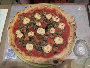 Funghi Rosso at Vitto Pitagorico in Naples